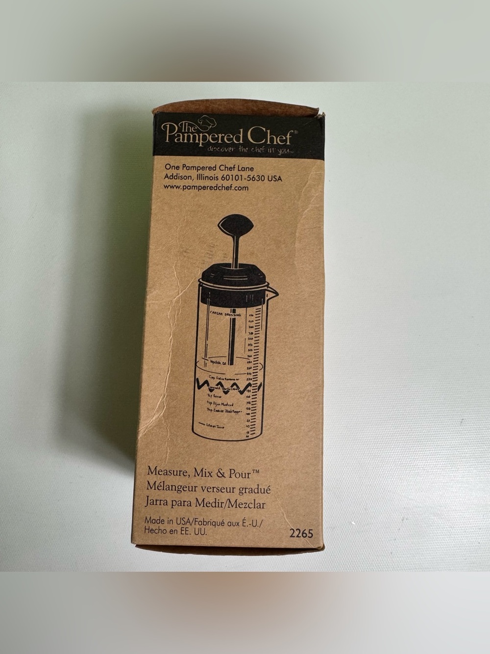 Pampered Chef Measure, Mix & Pour salad dressing mixer - Picture 5 of 6